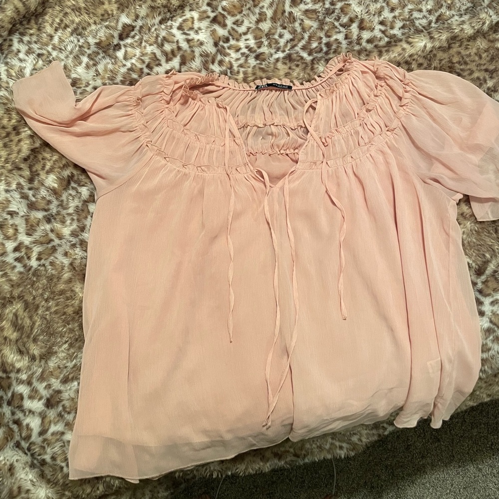 NWOT Zara pink/nude chiffon top blouse